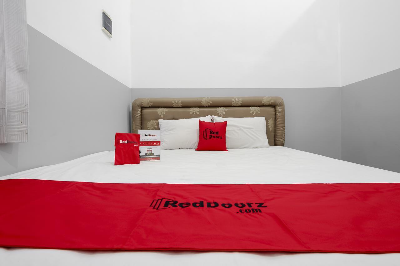 Reddoorz @ Prambanan Timur Raya Semarang Exteriör bild