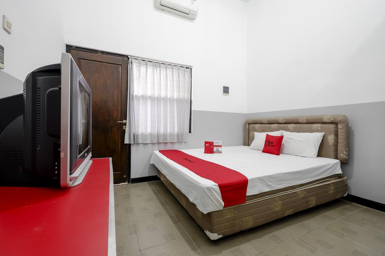 Reddoorz @ Prambanan Timur Raya Semarang Exteriör bild