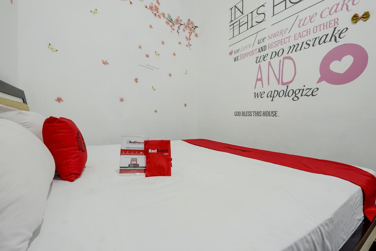Reddoorz @ Prambanan Timur Raya Semarang Exteriör bild